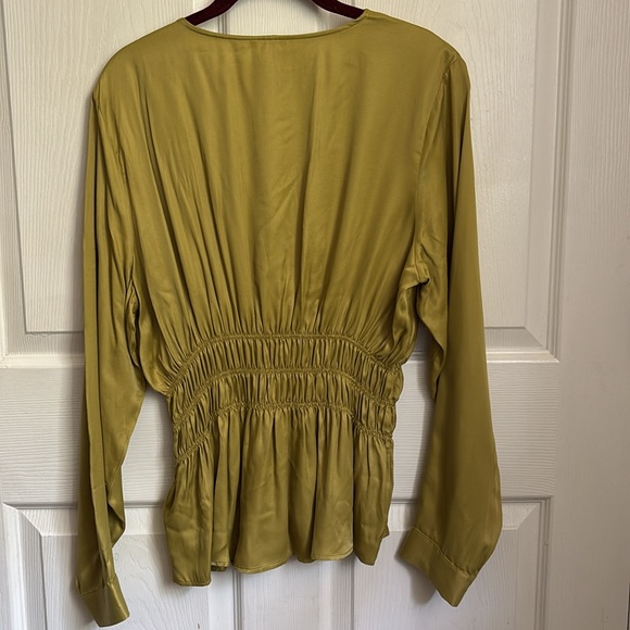By Anthropologie Smocked Satin Blouse V neckline peplum 100% viscose size Small - Picture 3 of 13